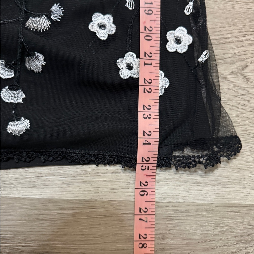 Kobi Halperin Black and White Floral Lace Blouse - Picture 7 of 11